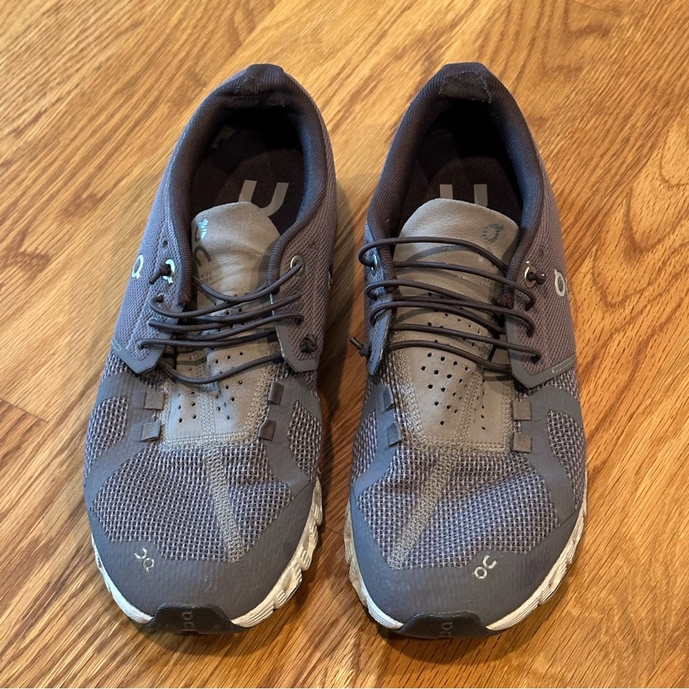On Cloud 5 sneakers